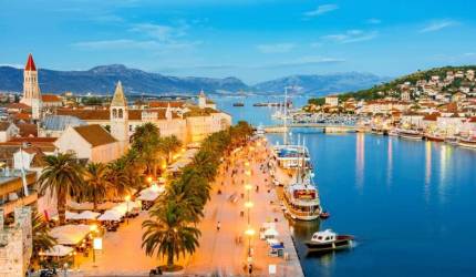 Rent a car Trogir Ville